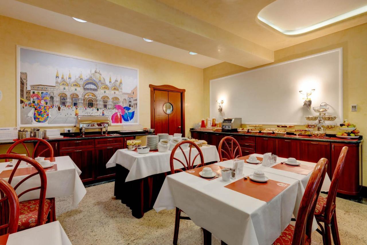 Hotel Garni San Carlo Jesolo Extérieur photo