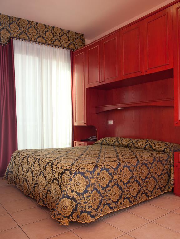 Hotel Garni San Carlo Jesolo Extérieur photo